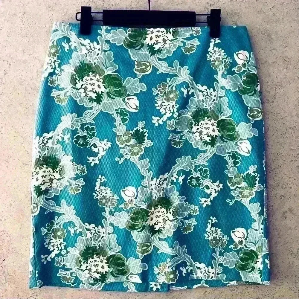 TALBOTS NWT 10 PETITES FLORAL SUMMER PARTY  ARTSY FESTIVAL‎ WINERY COMFY  SKIRT